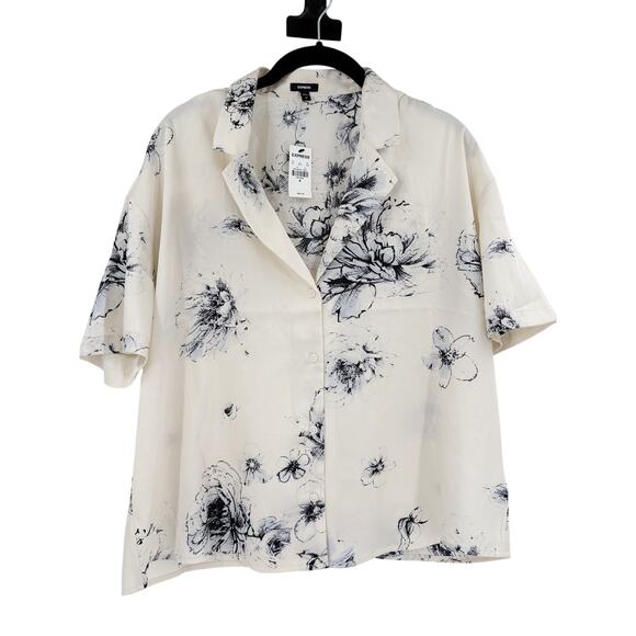 2/$30 EXPRESS Top Size M NEW $64 Blouse Cream Blue Floral Collared Button Up - Picture 3 of 6
